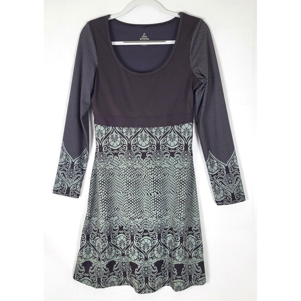 PrAna Holly Dress Womens Medium Long Sleeve Shelf Bra Athletic Mandala